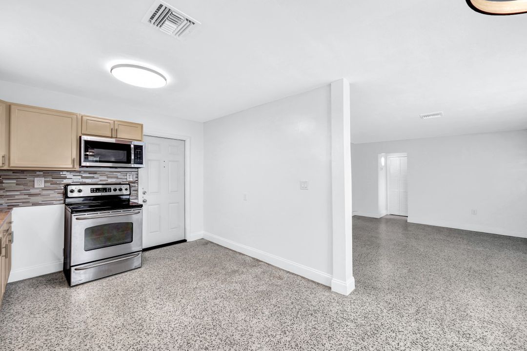 2668 Michigan Ave, Fort Myers, FL 33916