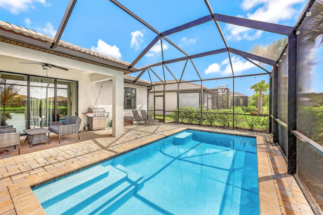 12010 Westmoreland Way, Fort Myers, FL 33913