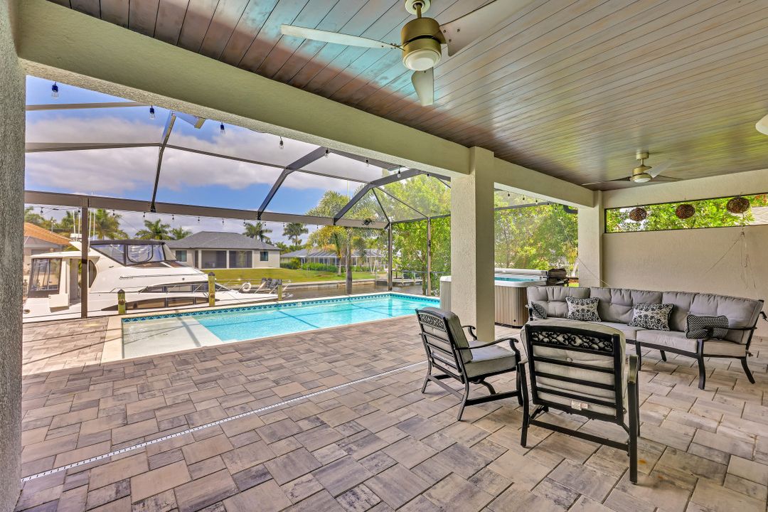 135 SW 50th St, Cape Coral, FL 33914