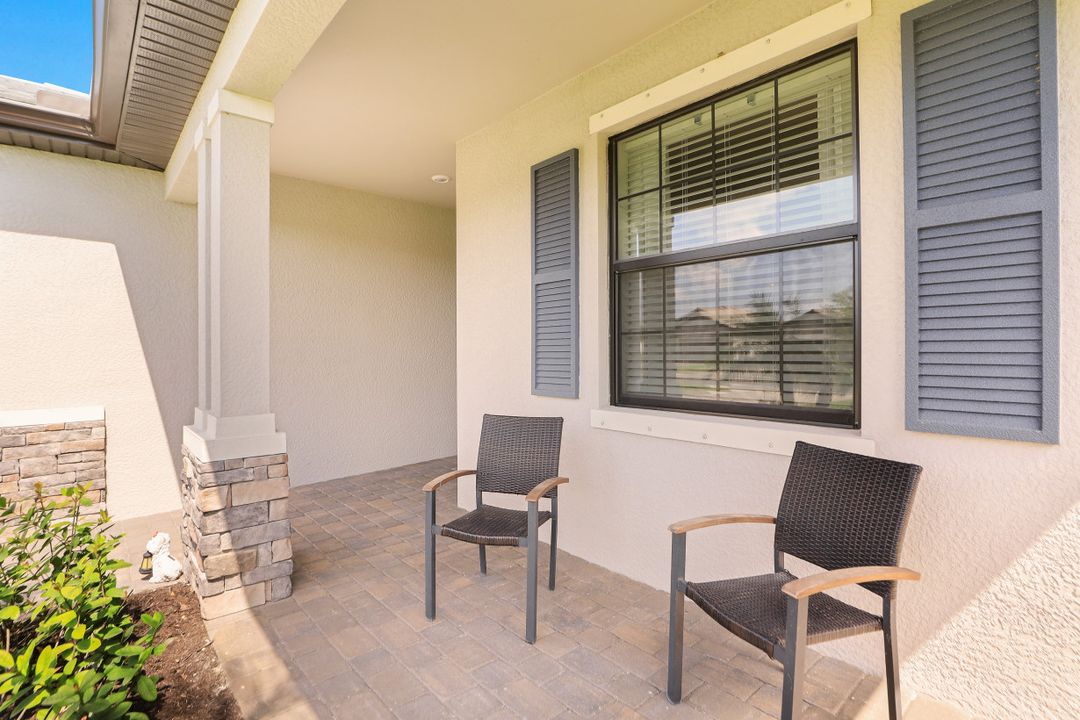 19813 Bittersweet Ln, Estero, FL 33928