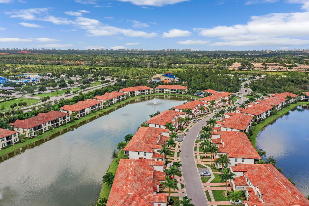 15098 Palmer Lake Cir #105, Naples, FL 34109