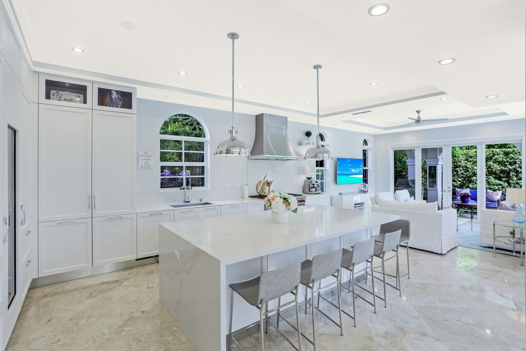 1539 Plasentia Ave, Coral Gables, FL 33134