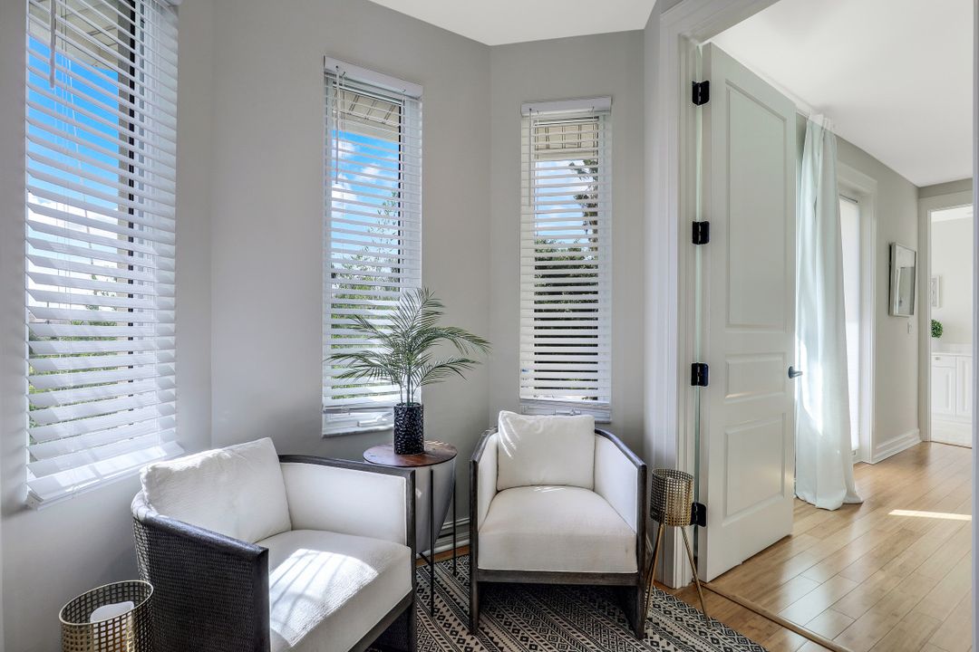 1305 Curlew Ave, Naples, FL 34102