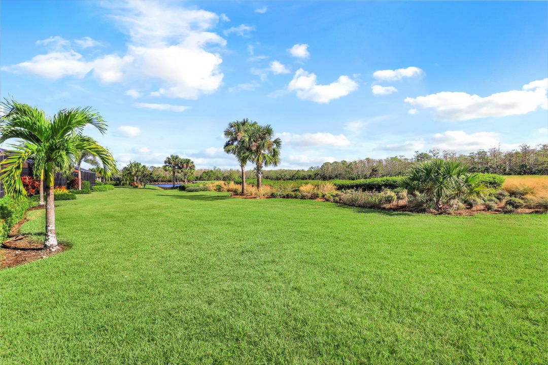 9106 Limestone Ln, Naples, FL 34120