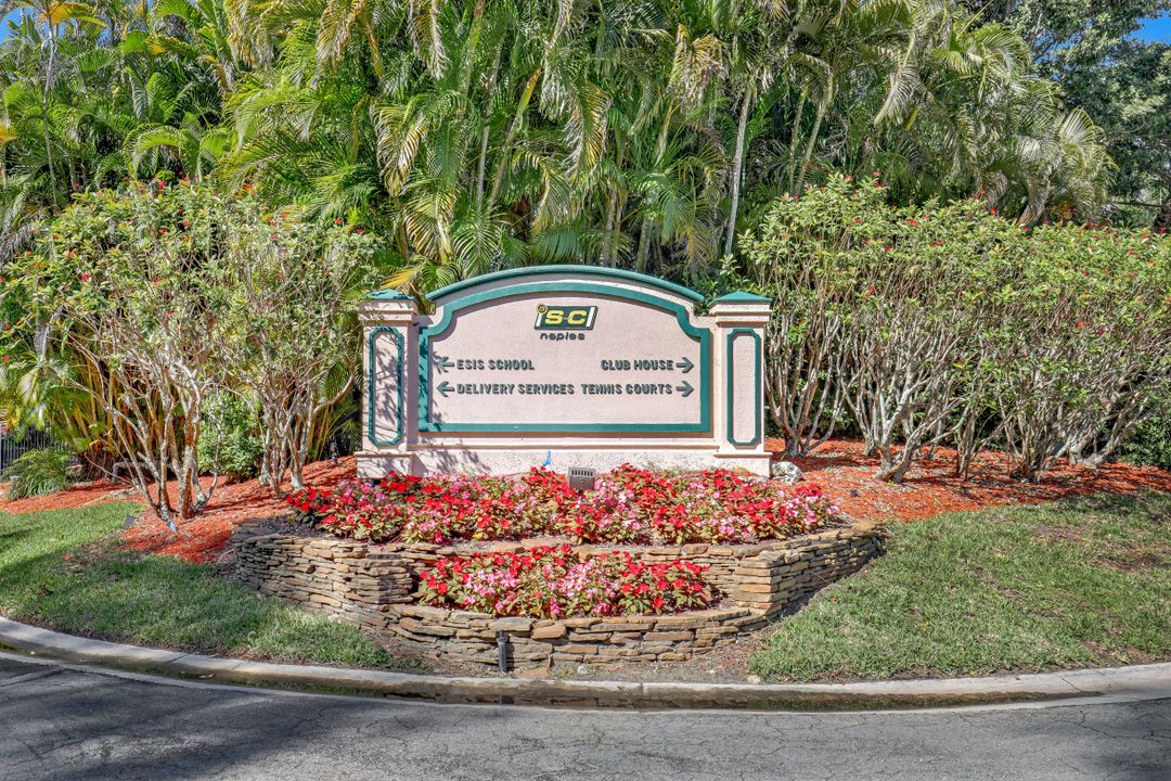 1541 Oyster Catcher Point, Naples, FL 34105