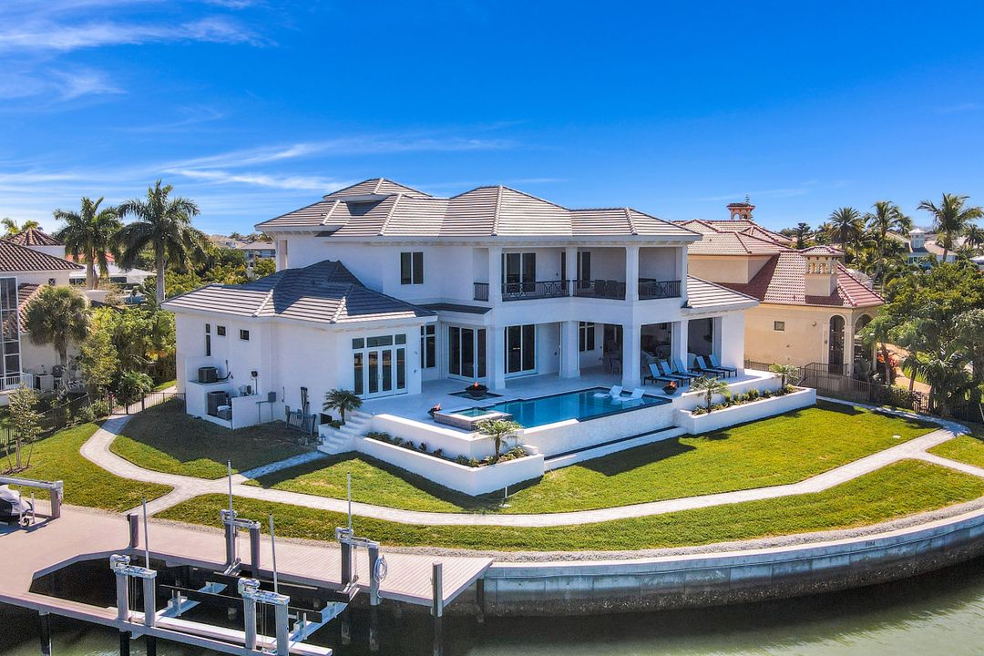 1084 Old Marco Ln, Marco Island, FL 34145