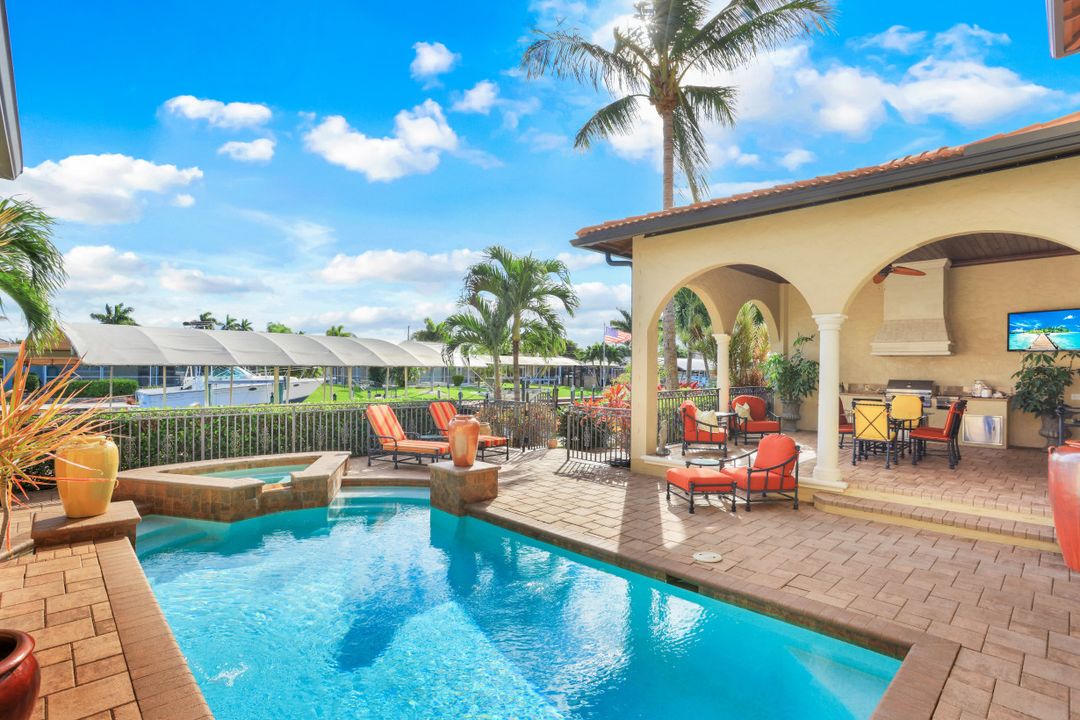 4907 Pelican Blvd, Cape Coral, FL 33914