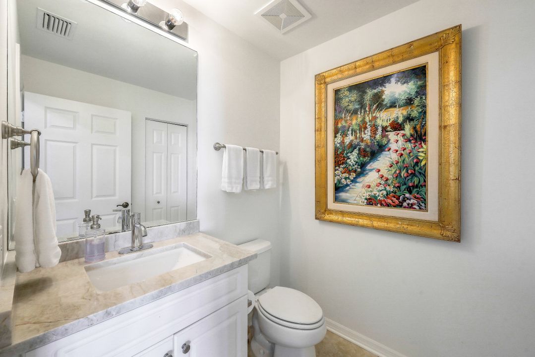 450 Bayfront Pl #4206, Naples, FL 34102