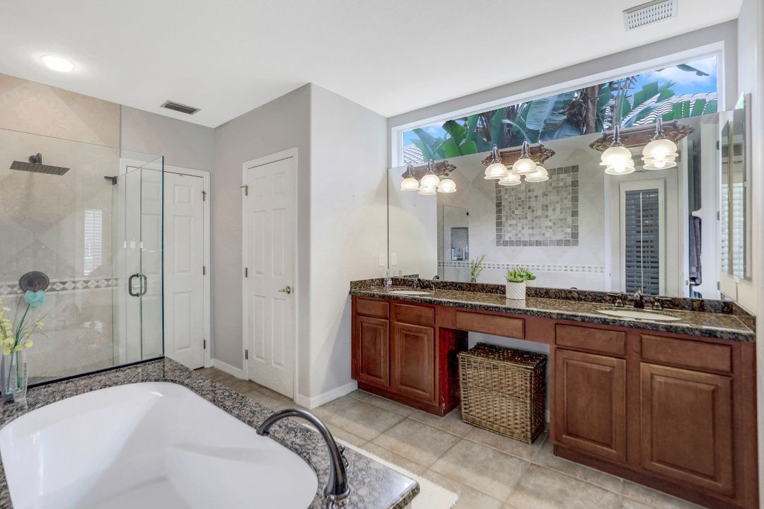 12836 Brynwood Way, Naples, FL 34105