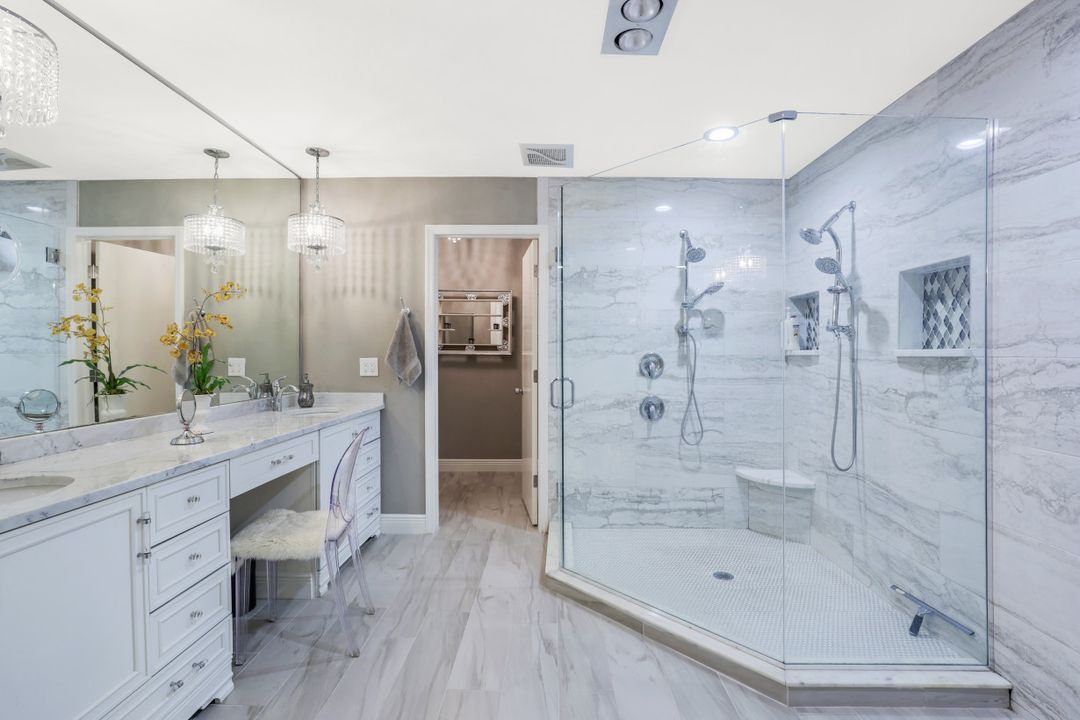 19516 Lost Creek Dr, Estero, FL 33967