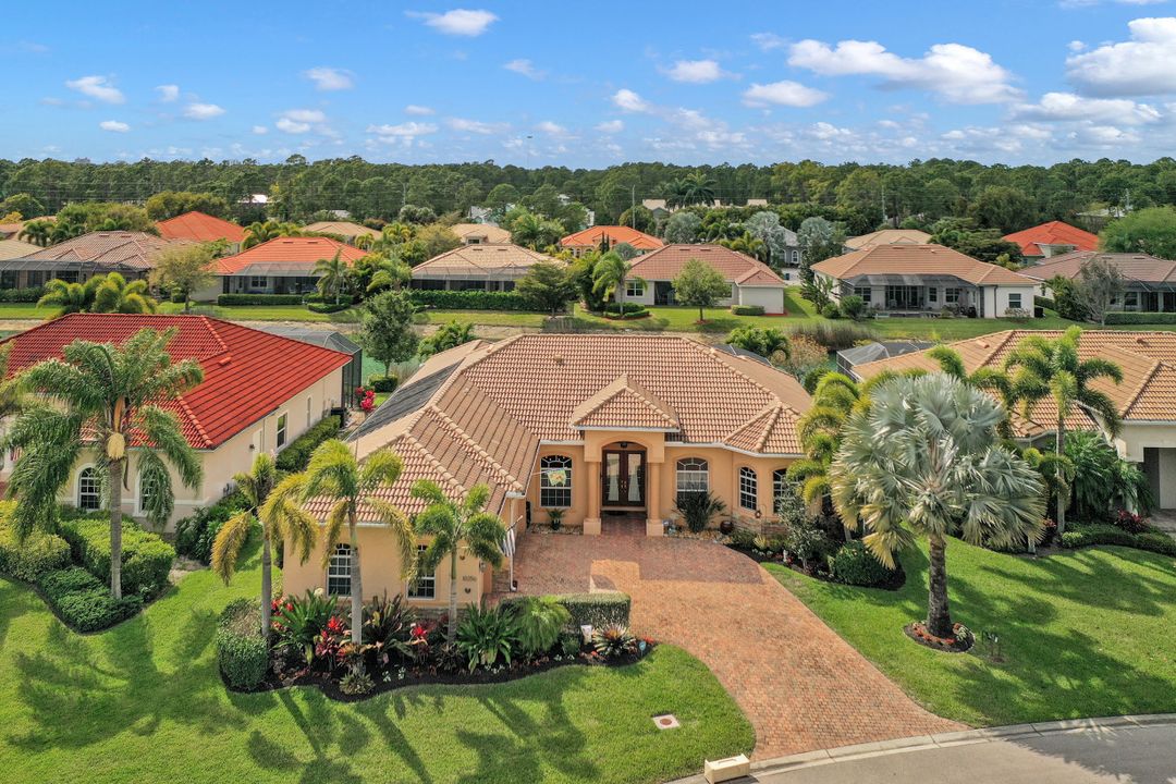 10256 Avonleigh Dr, Bonita Springs, FL 34135