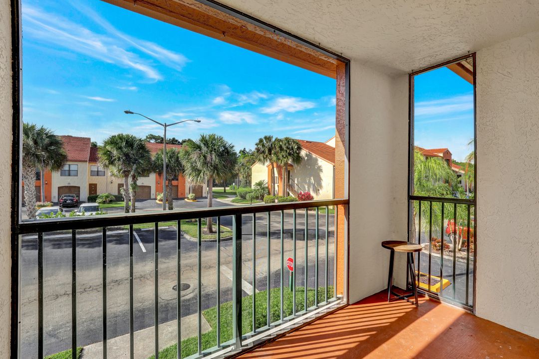 13521 Eagle Ridge Dr #127, Fort Myers, FL 33912