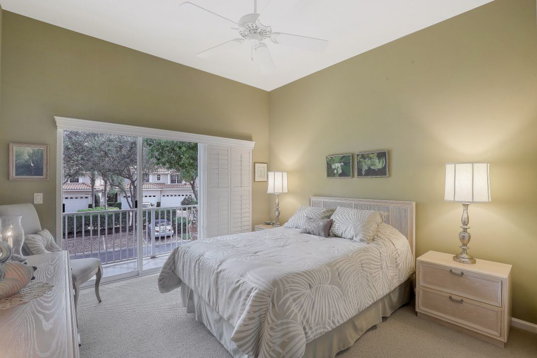 8453 Abbington Cir #821, Naples, FL 34108