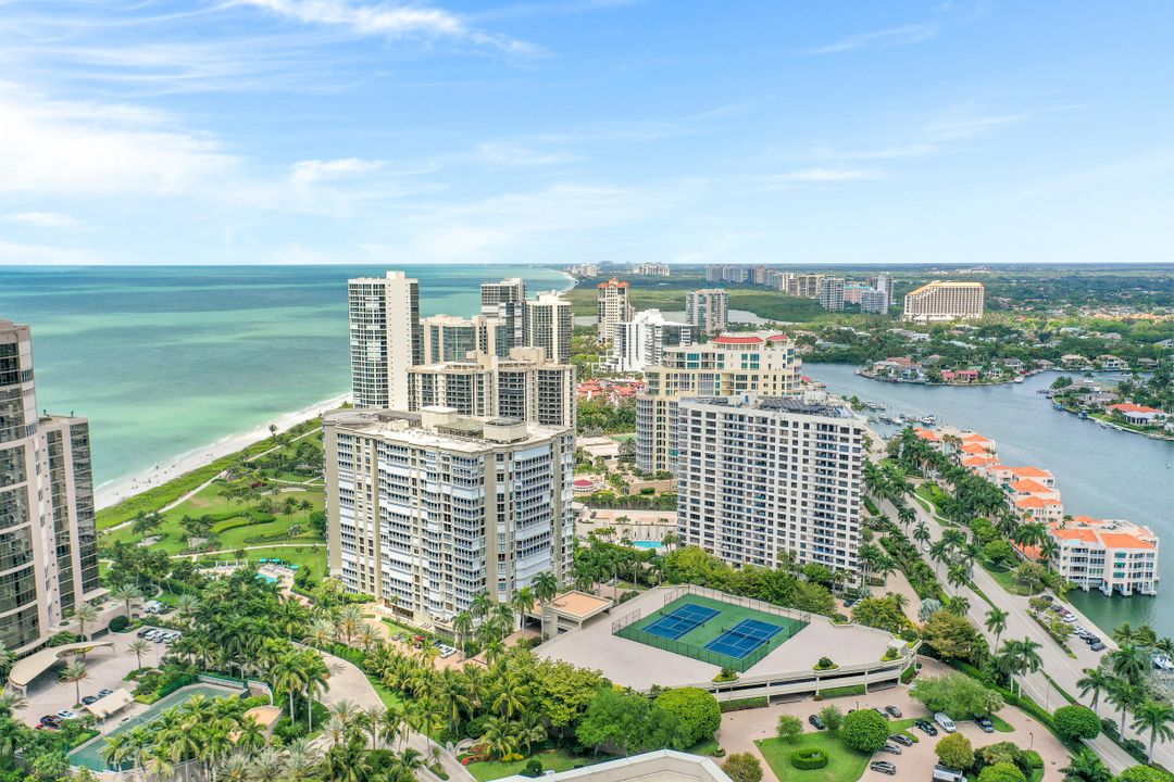 4401 Gulf Shore Blvd N #601, Naples, FL 34103