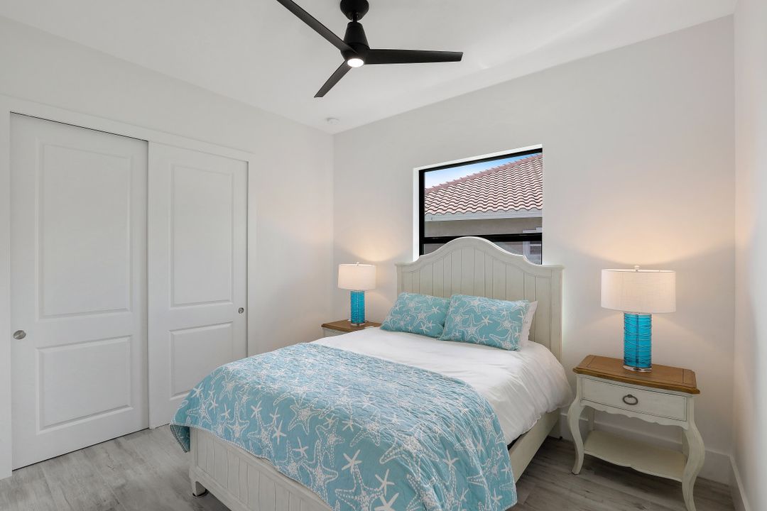 670 Amber Dr, Marco Island, FL 34145