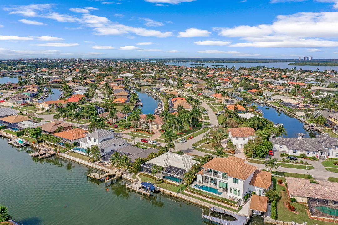 1786 Hummingbird Ct, Marco Island, FL 34145