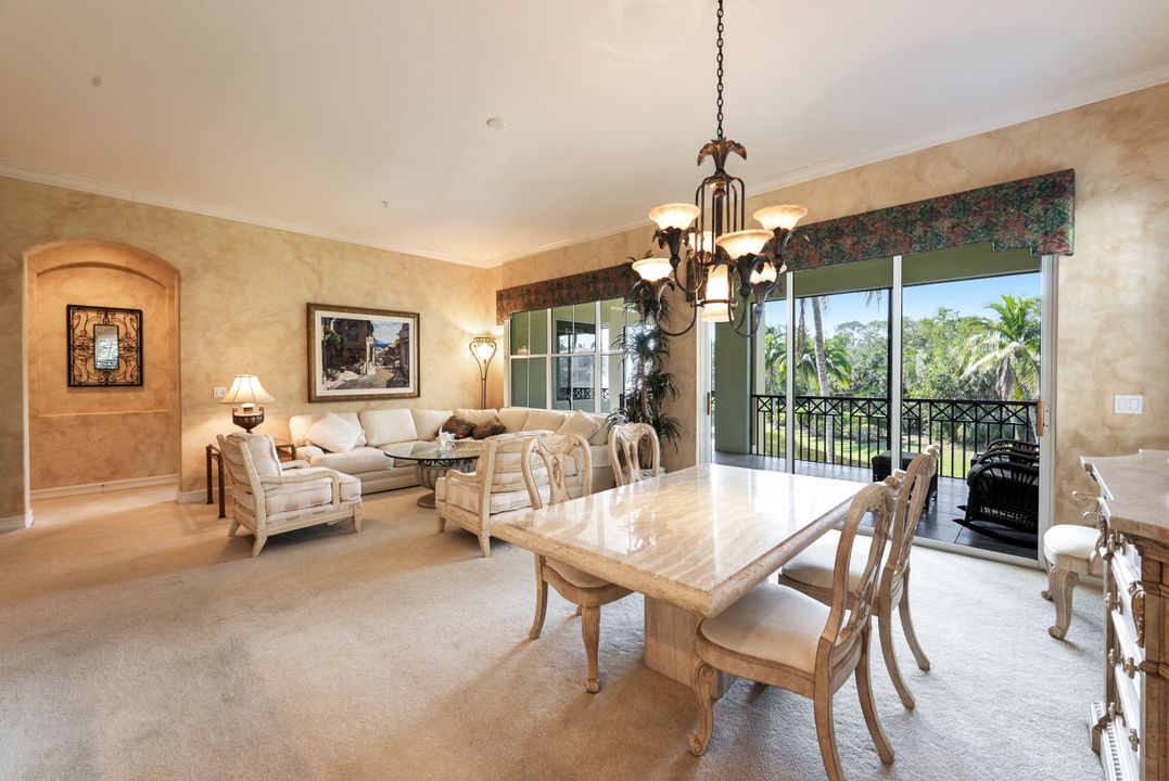 2613 Estrella Dr #18-2, Naples, FL 34109