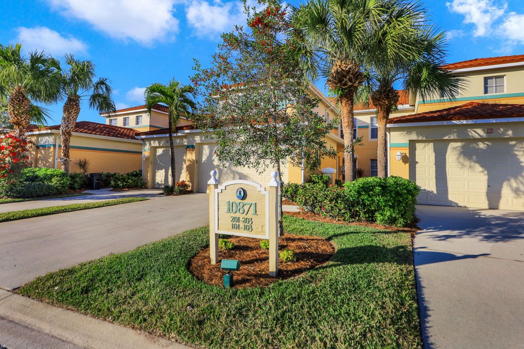 10871 Crooked River Rd #202, Bonita Springs, FL 34135