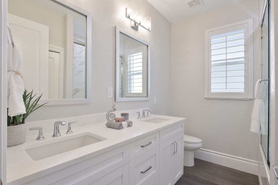 2200 El Dorado Pkwy W, Cape Coral, FL 33914