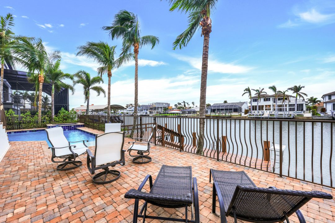 403 Seabee Ave, Naples, FL 34108