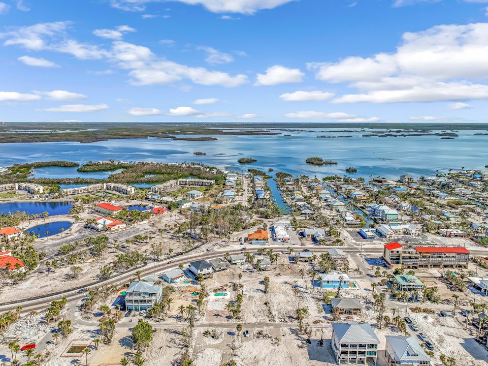 6053 Gulf Rd, Fort Myers Beach, FL 33931