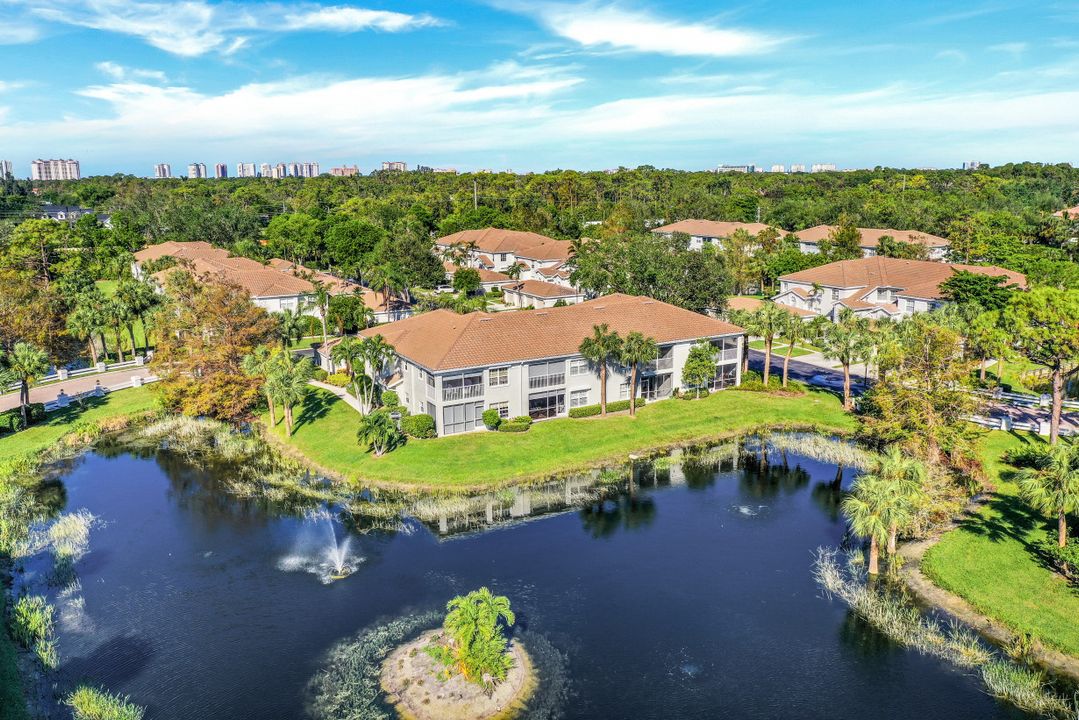 6940 Satinleaf Rd N #101, Naples, FL 34109