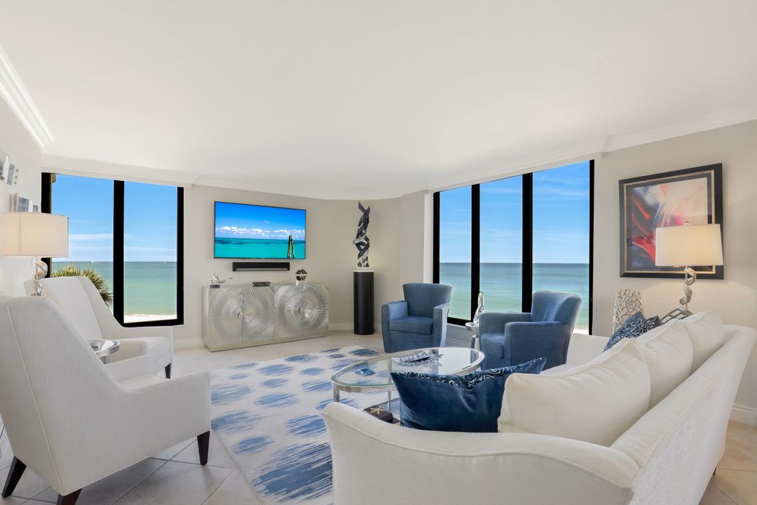 3215 Gulf Shore Blvd N #205, Naples, FL 34103