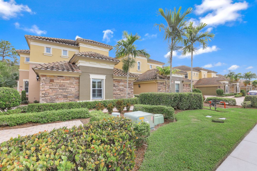 9532 Ironstone Terrace, Naples, FL 34120