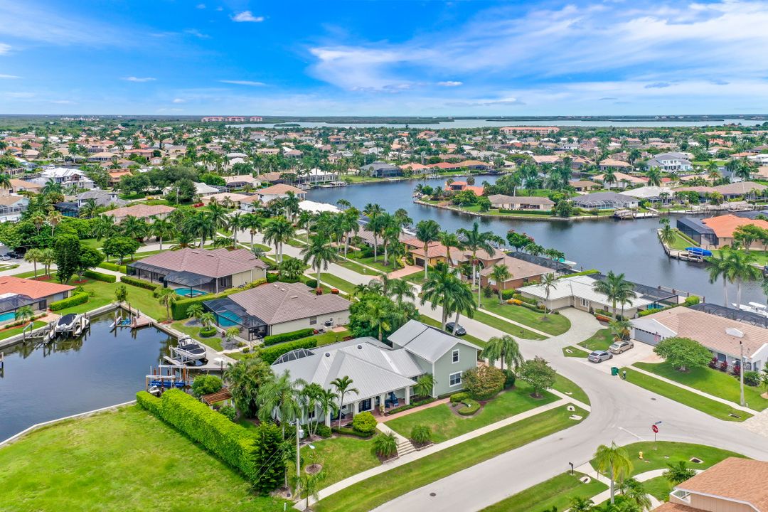 1767 Hummingbird Ct, Marco Island, FL 34145