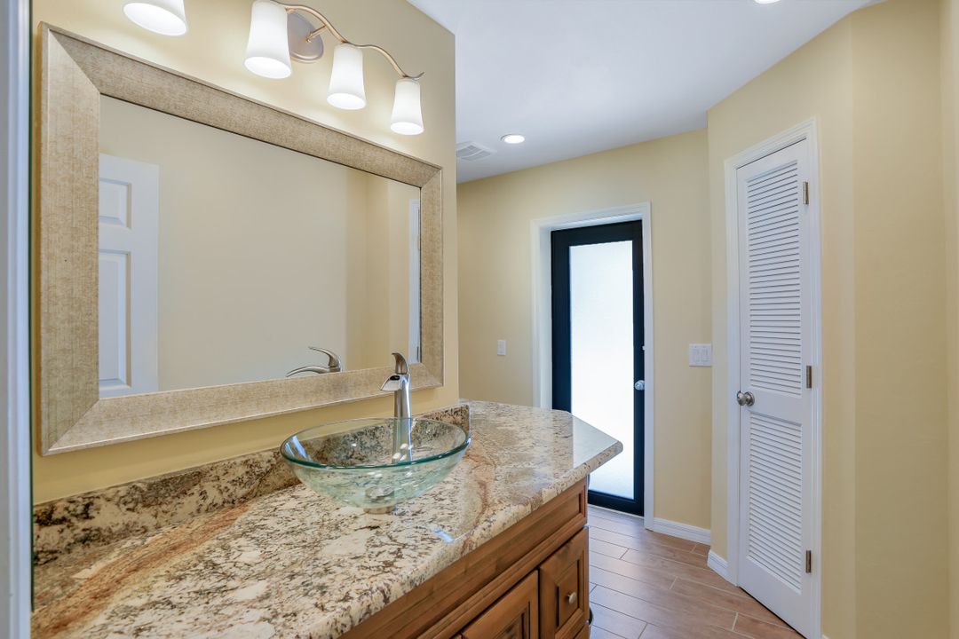 1902 SE 32nd St, Cape Coral, FL 33904
