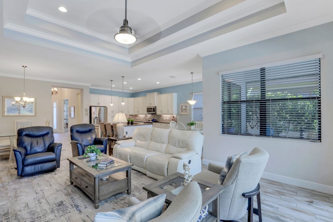 9073 Isla Bella Cir, Bonita Springs, FL 34135