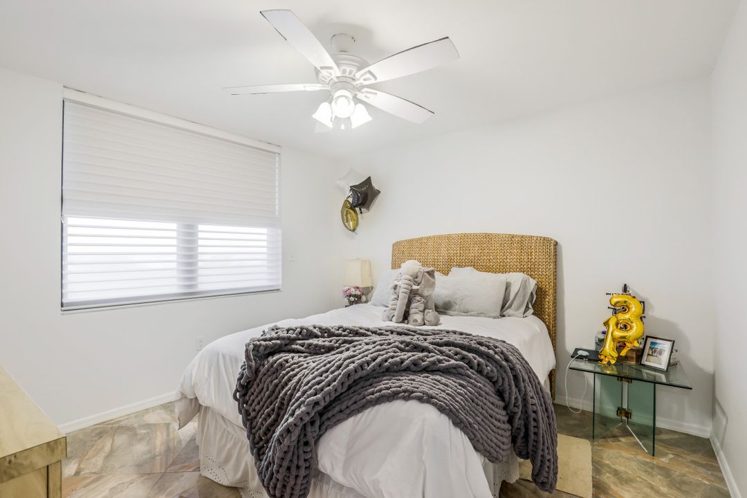 6585 Nicholas Blvd #703, Naples, FL 34108