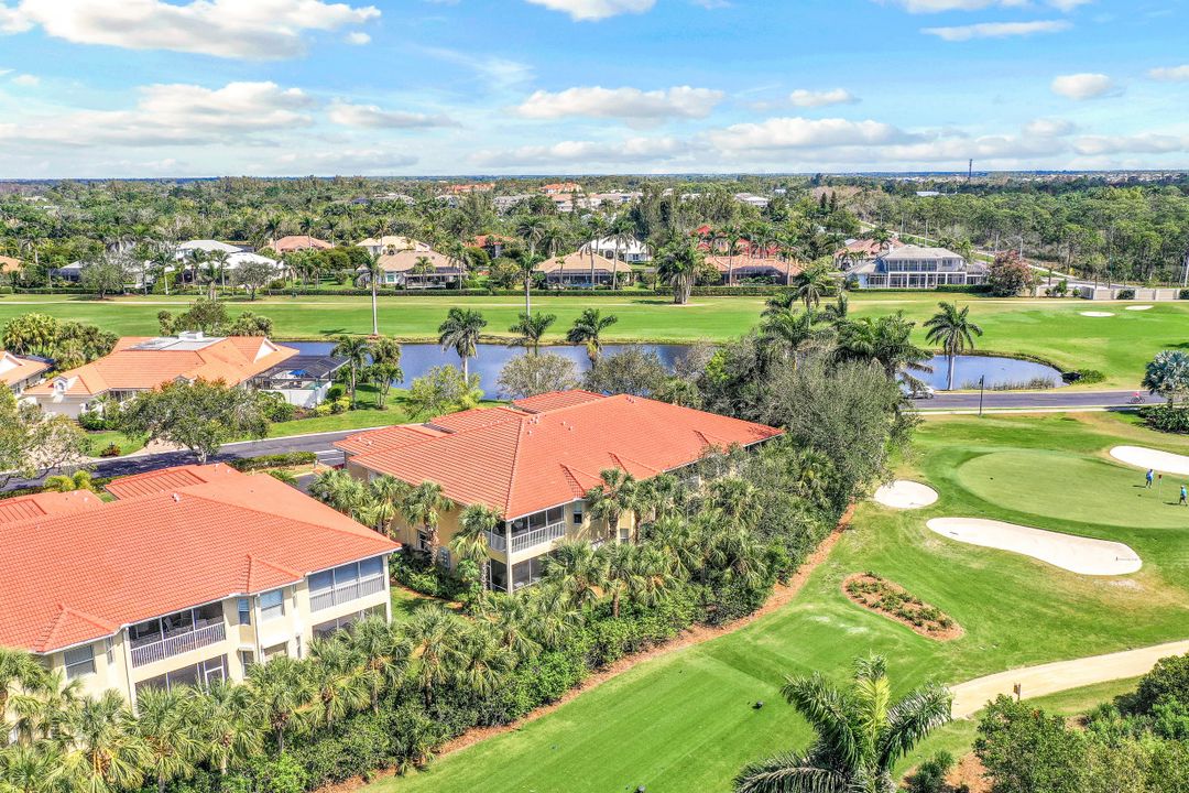 4800 Yacht Harbor Dr #822, Naples, FL 34112