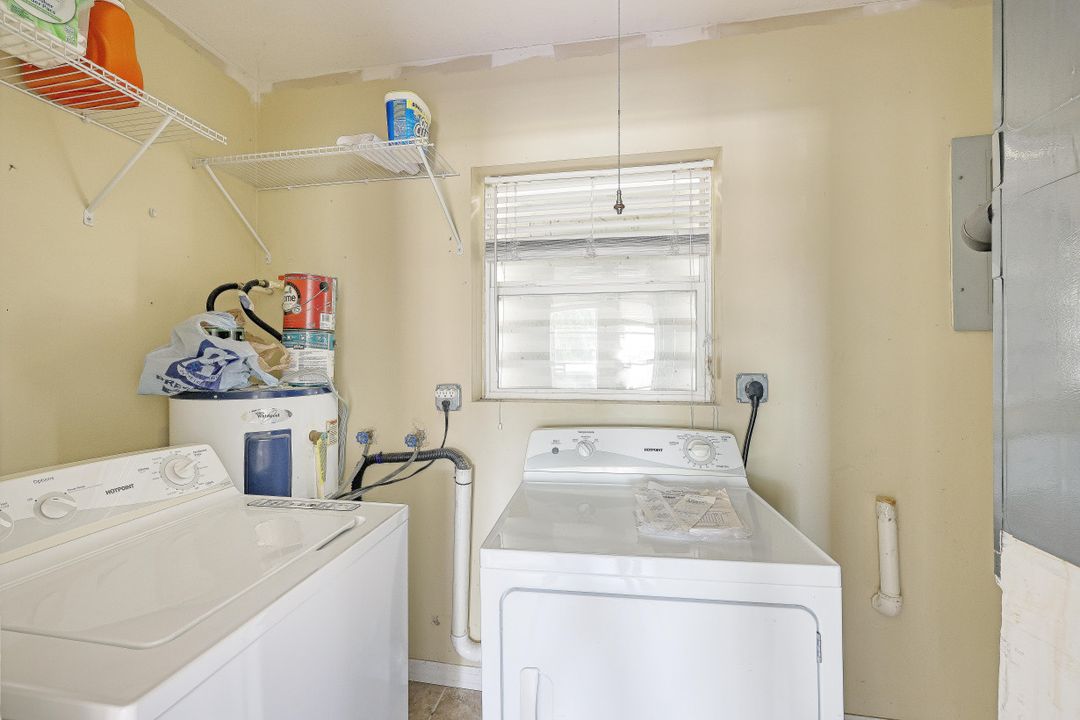 1209 Biscayne Dr, Cape Coral, FL 33909