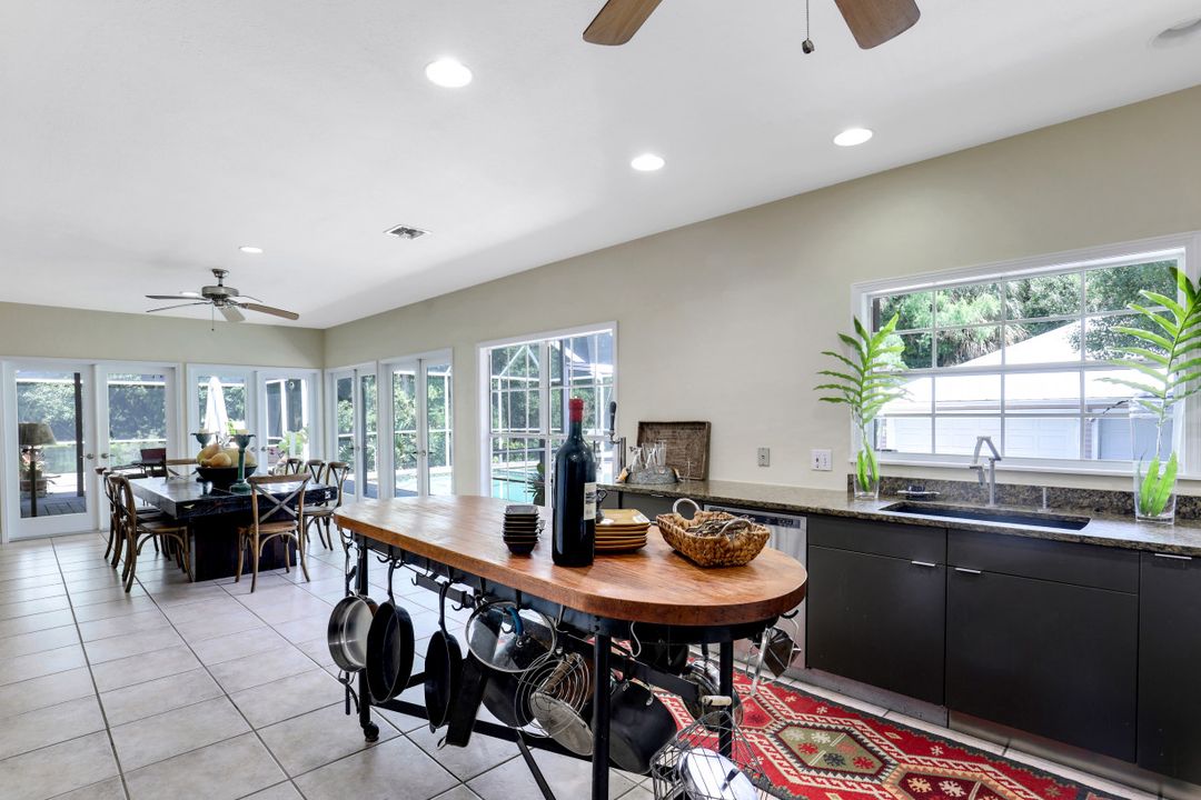 6180 Parkers Hammock Rd, Naples, FL 34112