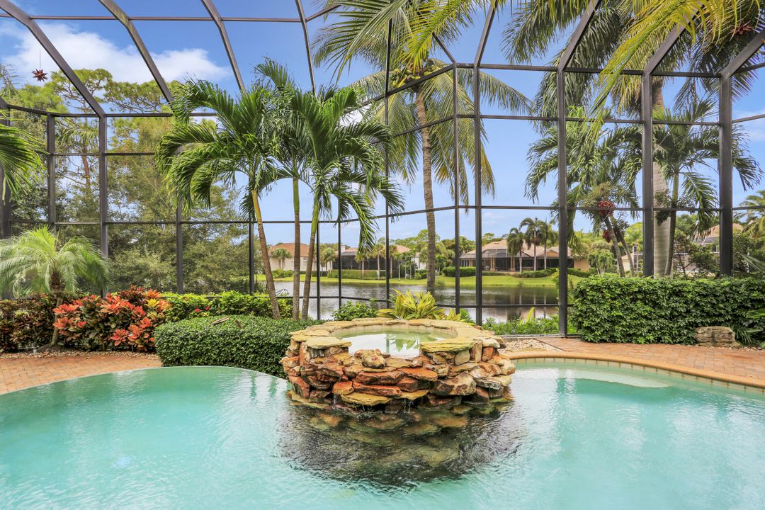 27280 Oak Knoll Dr, Bonita Springs, FL 34134