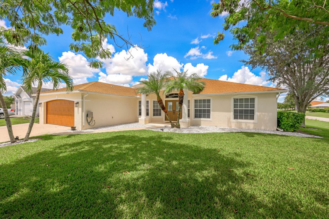 1812 NE 13th Ave, Cape Coral, FL 33909