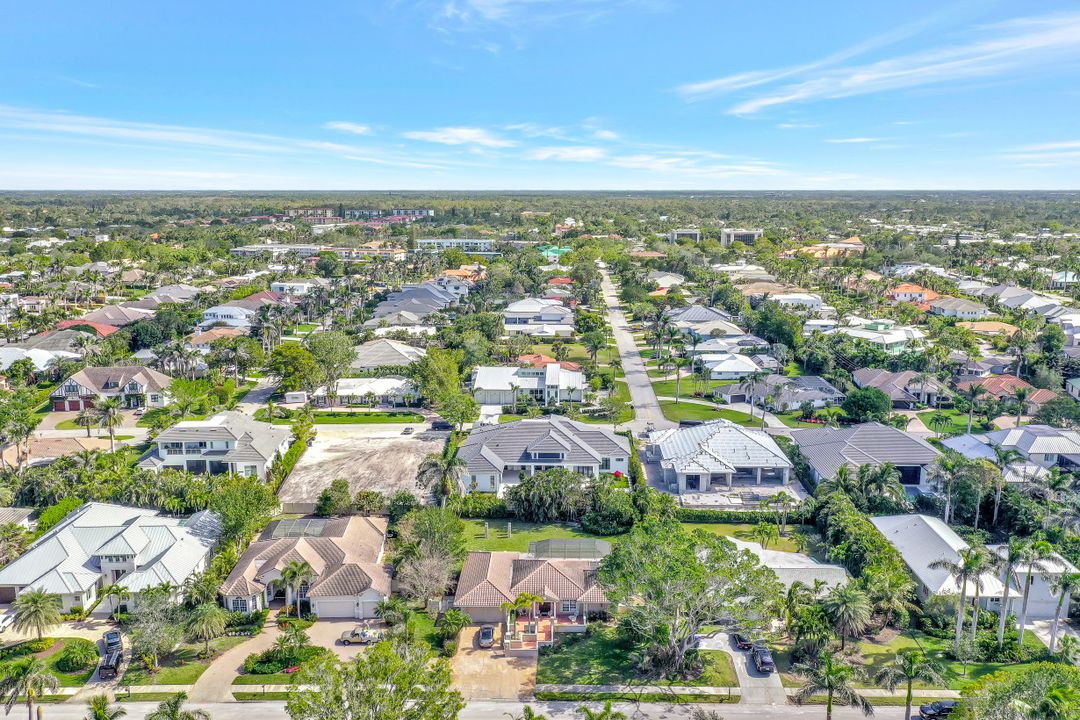 3000 Crayton Rd, Naples, FL 34103