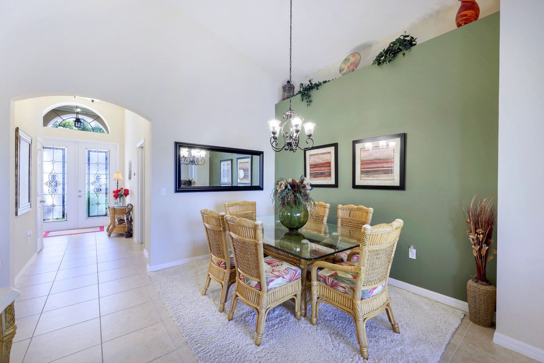 8615 Sumner Ave, Fort Myers, FL 33908