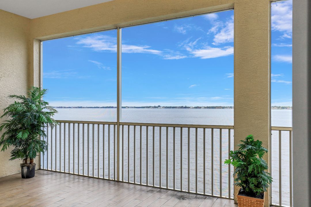 4235 SE 20th Pl #B305, Cape Coral, FL 33904