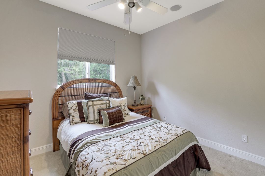 11390 Salix Ct, Fort Myers, FL 33966