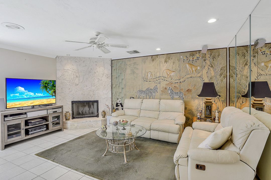 44 Algonquin Ct, Marco Island, FL 34145