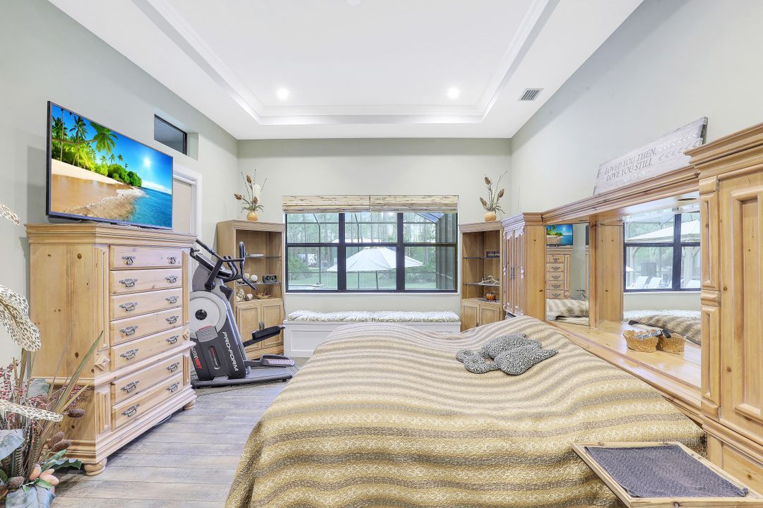 6700 Sable Ridge Ln, Naples, FL 34109