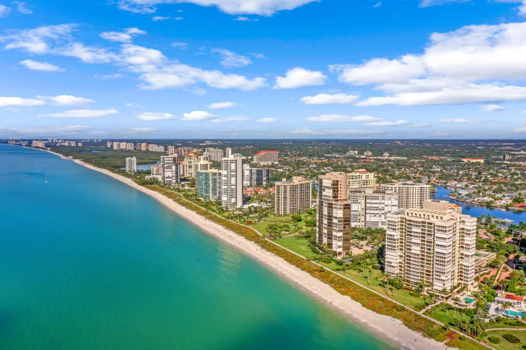 4301 Gulf Shore Blvd N #203, Naples, FL 34103