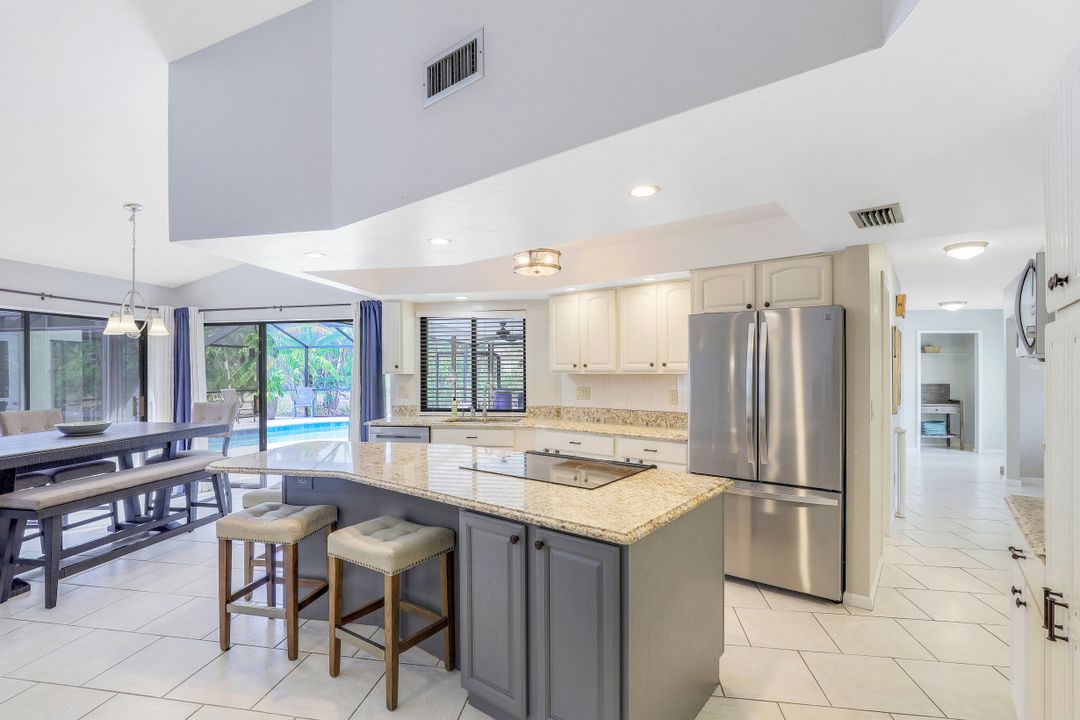 3914 SE 4th Ave, Cape Coral, FL 33904