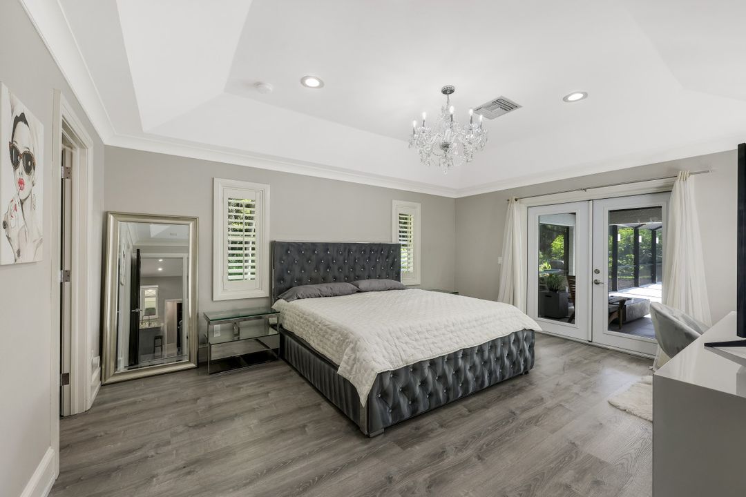 720 17th St NW, Naples, FL 34120