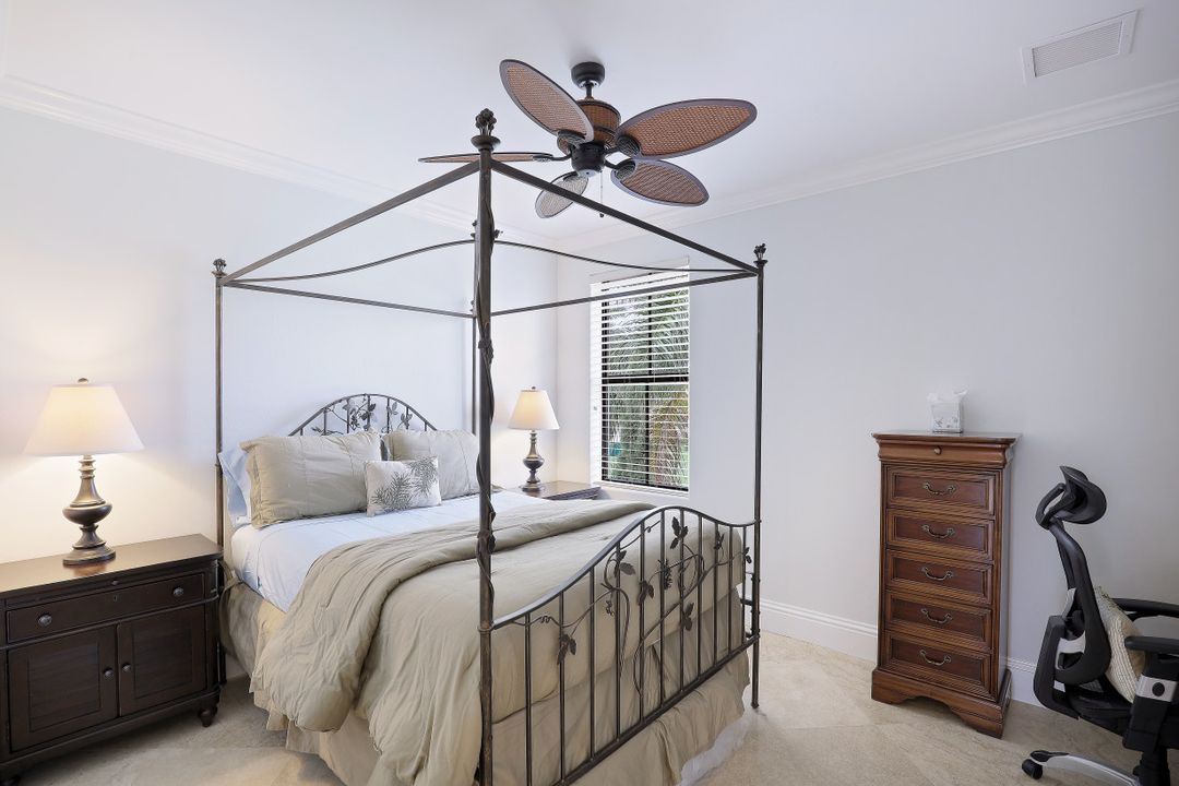 500 Spinnaker Dr, Marco Island, FL 34145