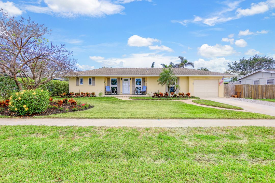 1181 Fourwinds Ave, Marco Island, FL 34145