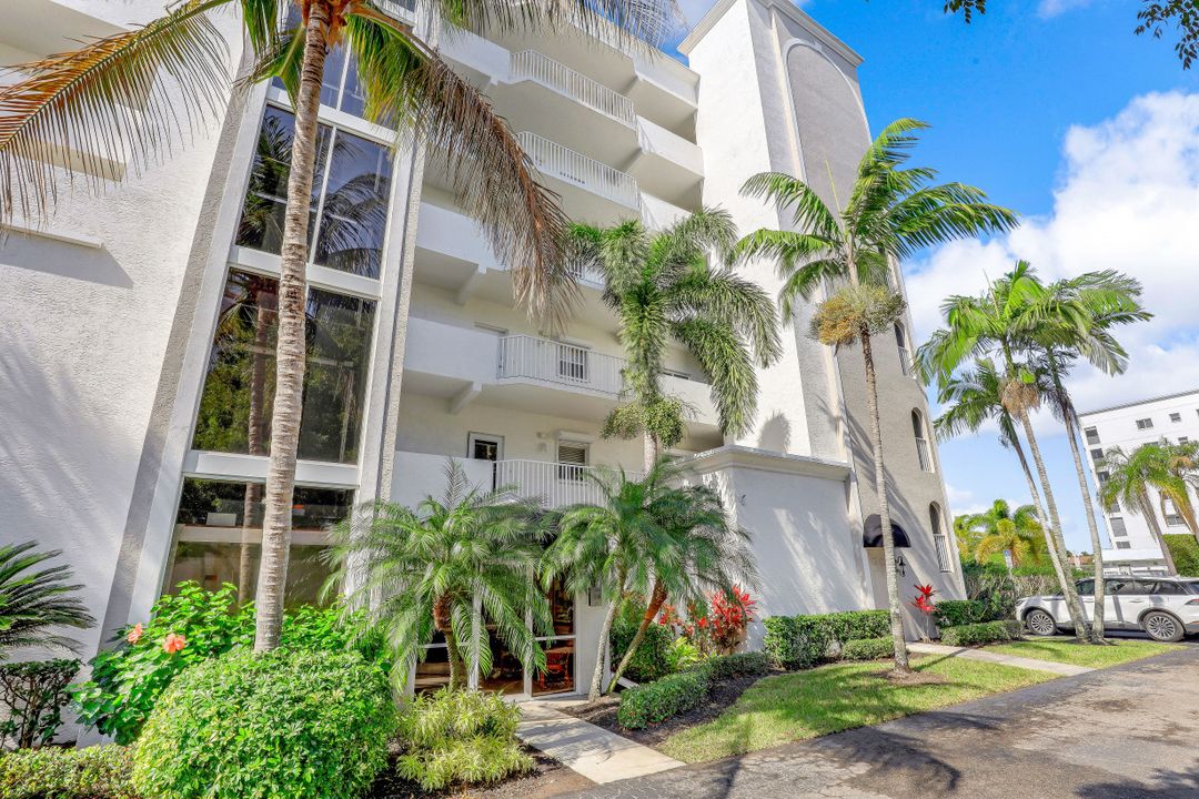 4361 Bay Beach Ln #124, Fort Myers Beach, FL 33931