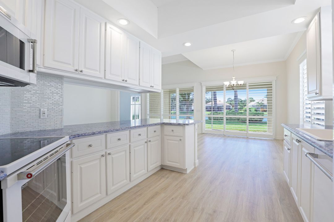 2938 Gilford Way, Naples, FL 34119